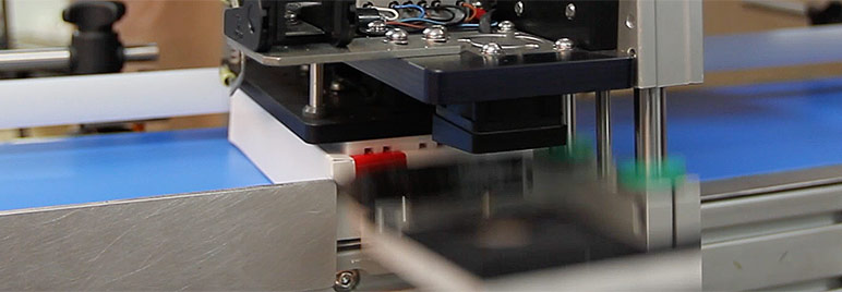 Model 5300 Split-tamp label printer applicator